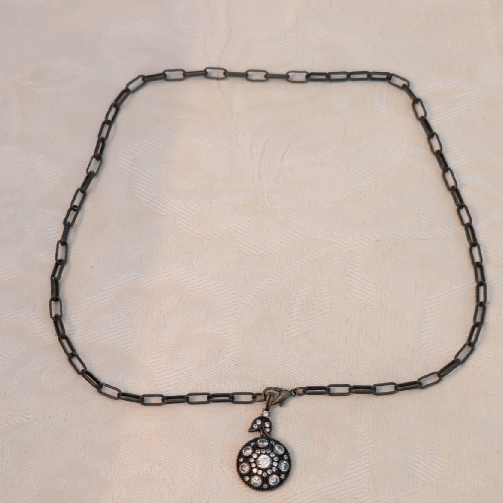 Elegant Black and Silver Pendant Necklace